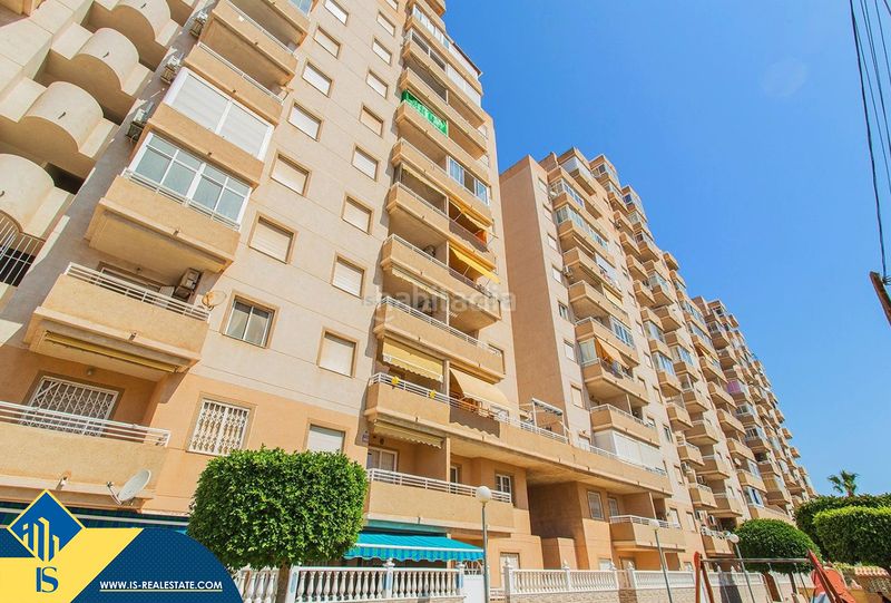 Foto 9dcc12f6-bf3a-4f9c-bbf1-ad04f0c947a2. Apartamento  reformado con piscina comunitaria, en la provincia de alicante, en la ciudad . 2 habitaciones | 59 m² | 2 en Torrevieja