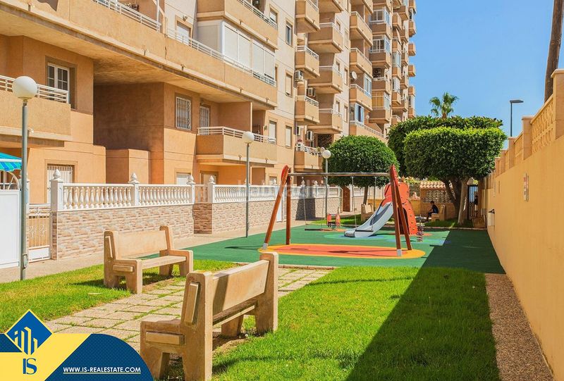 Foto d61b4aea-a4cc-4308-a9b7-f8937ed21cb9. Apartamento  reformado con piscina comunitaria, en la provincia de alicante, en la ciudad . 2 habitaciones | 59 m² | 2 en Torrevieja