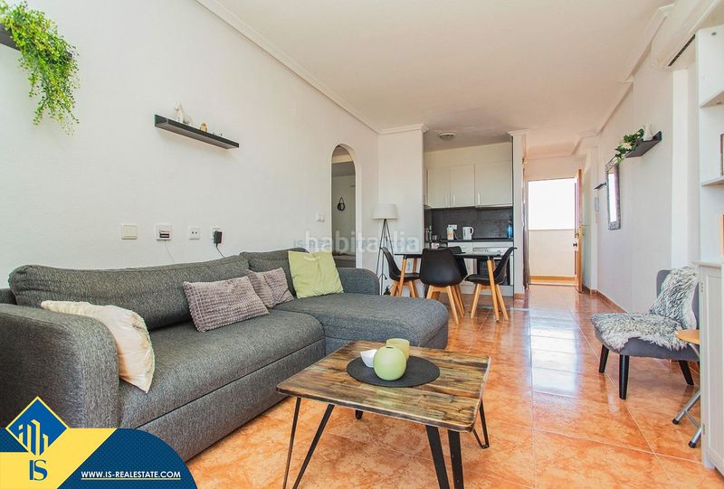 Foto d7501eec-f2c5-4fd3-b573-17e008d726e4. Apartamento  reformado con piscina comunitaria, en la provincia de alicante, en la ciudad . 2 habitaciones | 59 m² | 2 en Torrevieja