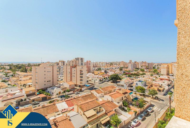 Foto da240516-5db9-4de9-a9c8-82b32c1c09f9. Apartamento  reformado con piscina comunitaria, en la provincia de alicante, en la ciudad . 2 habitaciones | 59 m² | 2 en Torrevieja