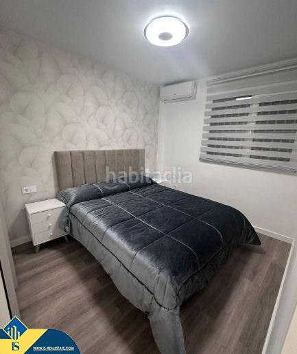 Foto 243a79ea-a929-45ca-861f-4c32acc76bc9. Piso apartamento con terraza, en la provincia de alicante, en la ciudad , en la zona de playa del cura. 3 habitaciones | 8 en Torrevieja