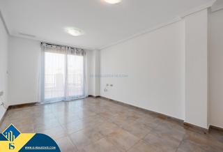 Penthouse in Las Piscinas Naturales. Ático con terraza, en la provincia de alicante, en la ciudad de