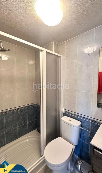 Foto 6a665abf-aa11-46de-9dfd-5df7d4c3dd53. Casa adosada casa con piscina comunitaria, en la provincia de alicante, en la ciudad . 3 habitaciones | 80 m² | 3 kilómetros del m en Torrevieja