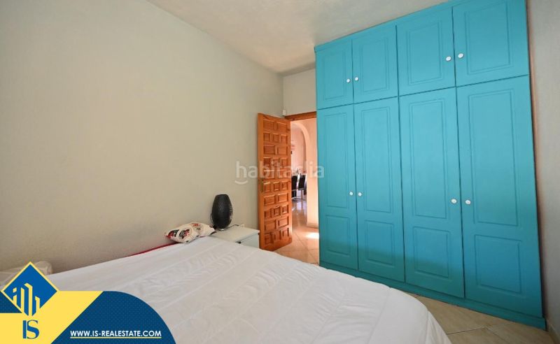 Foto 4e203257-3f2d-48a1-a641-078a01a54605. Casa amb aparcament piscina a Lomas de Cabo Roig - Los Dolses Orihuela