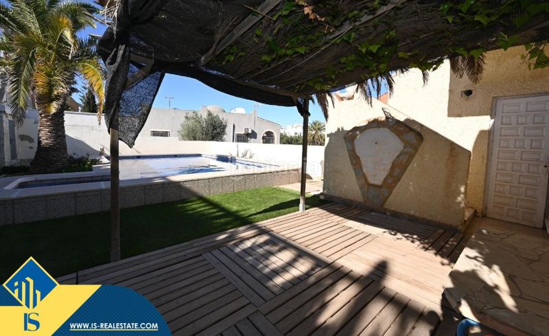 Foto 51195682-26cf-4946-817d-a7fb2f8f4697. Casa amb aparcament piscina a Lomas de Cabo Roig - Los Dolses Orihuela