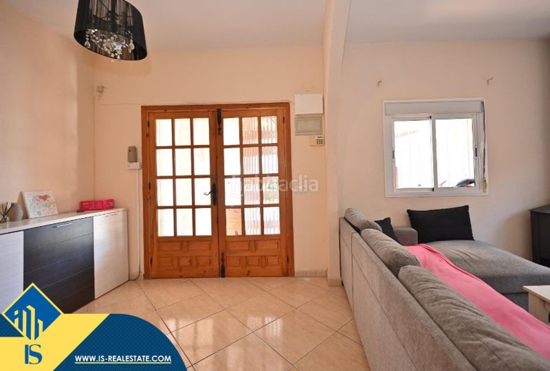 Foto c5c1c40d-5d52-49fc-8adc-1e6e35c6b0e6. Casa amb aparcament piscina a Lomas de Cabo Roig - Los Dolses Orihuela