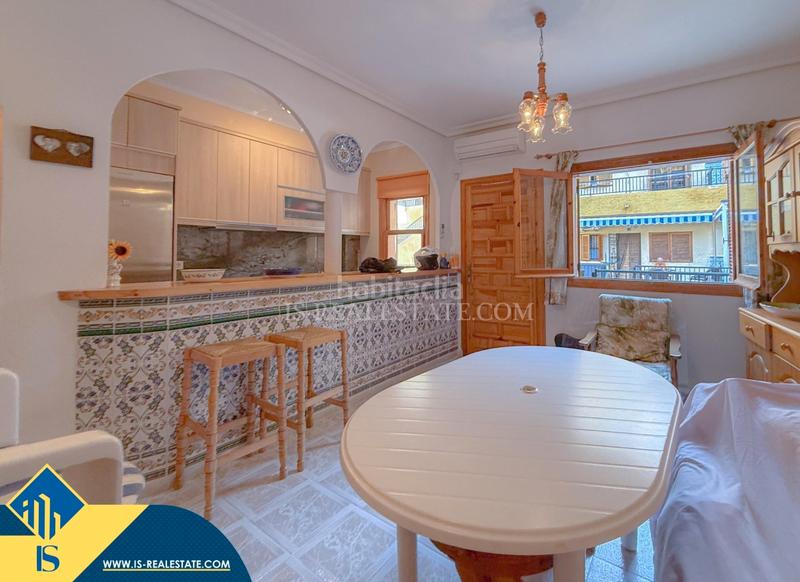 Foto 02af6f02-4266-48b0-a8b7-6d005a564e3b. Casa con riscaldamento parcheggio piscina in Los Europeos Torrevieja