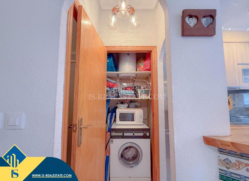 Foto 0372ffbe-e5ce-4092-995d-36d8be1d2552. Casa con riscaldamento parcheggio piscina in Los Europeos Torrevieja