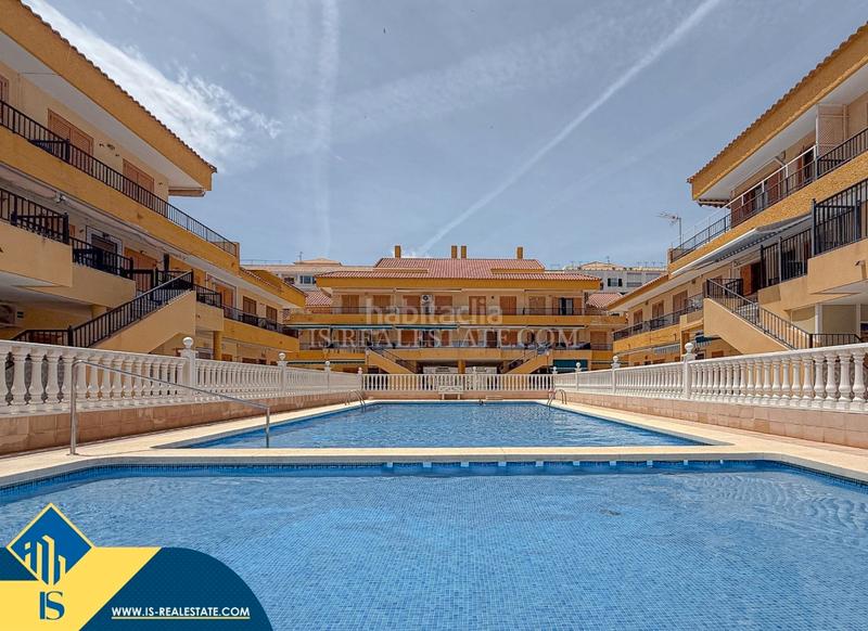 Foto 3f107fe9-3d28-4384-a566-44bc2d62da88. Casa con riscaldamento parcheggio piscina in Los Europeos Torrevieja