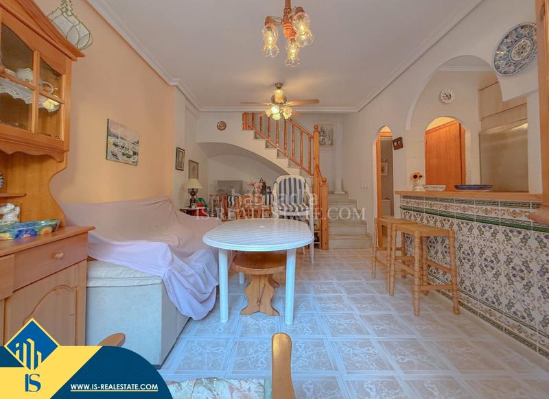 Foto 4c716832-4ed0-48b0-8e63-a967fb74d4a6. Casa con riscaldamento parcheggio piscina in Los Europeos Torrevieja