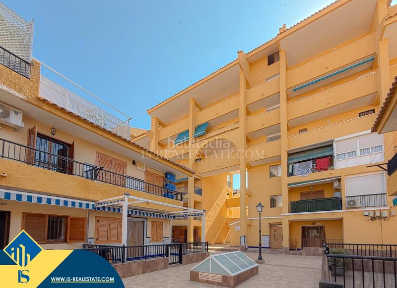 Foto 4e15336d-5084-43a0-9012-a45372d3fd9d. Casa con riscaldamento parcheggio piscina in Los Europeos Torrevieja