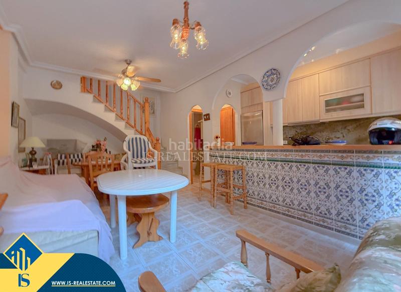 Foto 524a199a-abd2-4558-979d-3fda62b024c9. Casa con riscaldamento parcheggio piscina in Los Europeos Torrevieja