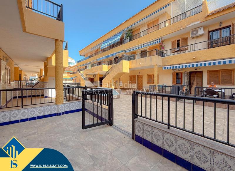 Foto 5418cdc8-bbe8-4988-a0aa-9fc044e71a40. Casa con riscaldamento parcheggio piscina in Los Europeos Torrevieja