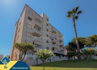 Apartment in Torreblanca. Apartamento con piscina comunitaria, en la provincia de alicante
