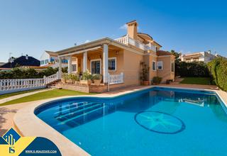 Chalet à Cañada del Molino. Villa con piscina privada, en la provincia de alicante, en la ci