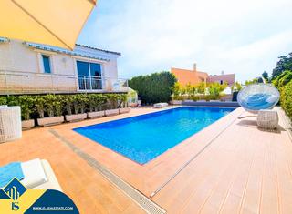 Chalet à Cañada del Molino. Villa con piscina privada, en la provincia de alicante, en la ci