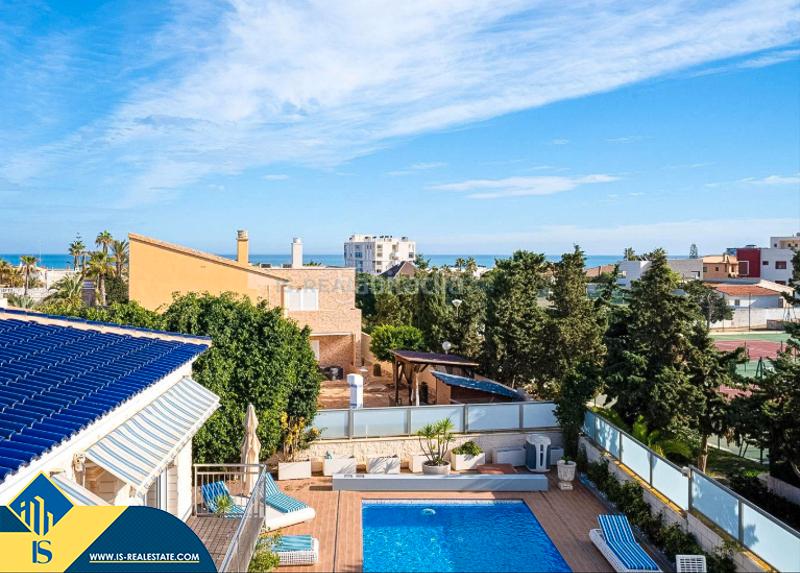 Foto 0bc679df-c75e-4169-8ffa-ef2b85a199aa. Chalet avec parking piscine dans Cañada del Molino Torrevieja