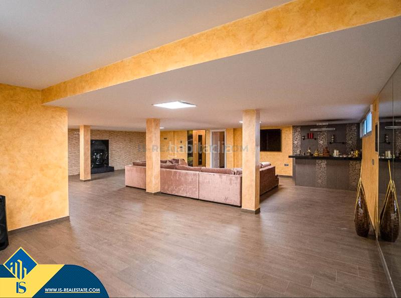 Foto 5ee0327d-507d-4a0f-9e4f-3271e819dba0. Chalet avec parking piscine dans Cañada del Molino Torrevieja