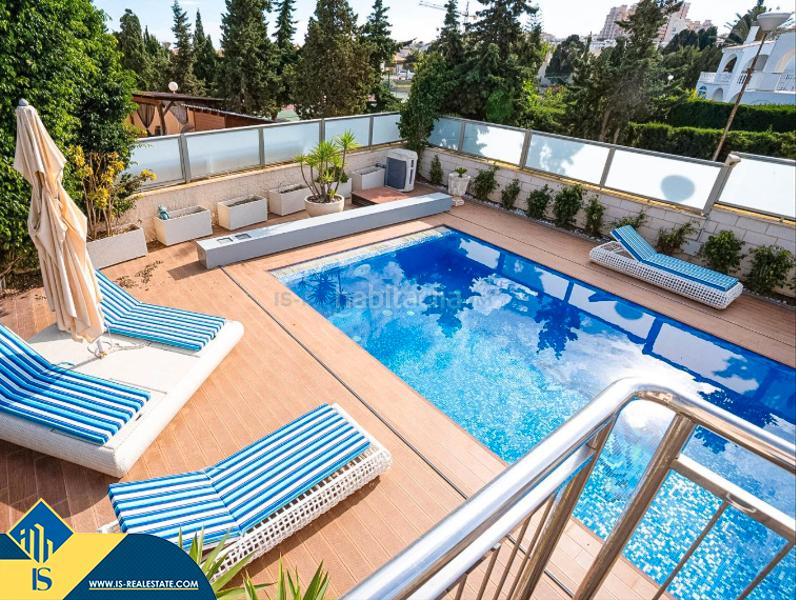 Foto c8acfd6e-0932-477f-9ffc-392e43ddef25. Chalet avec parking piscine dans Cañada del Molino Torrevieja