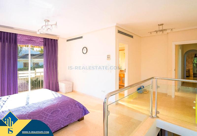 Foto e8703298-af75-458e-8e39-d6bb612525db. Chalet avec parking piscine dans Cañada del Molino Torrevieja