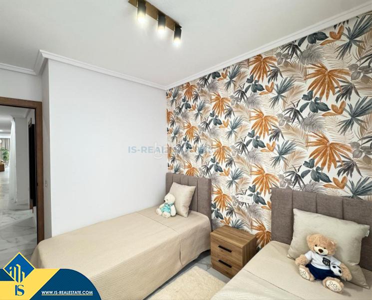 Foto f6a8eeb3-d4a8-4a30-98e8-2e9b941abf20. Appartement dans Antonio Machado Torrevieja