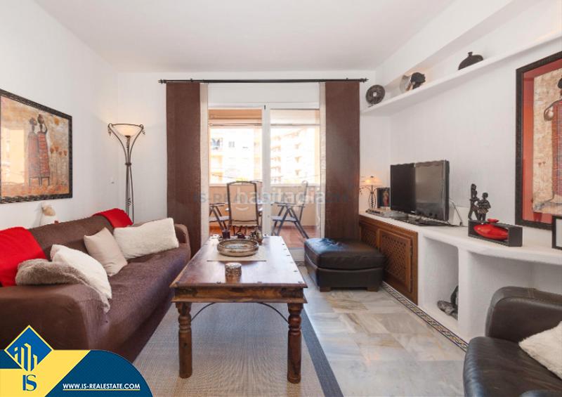 Foto e8ee5e10-4d78-44c4-8afd-13199700419f. Pis amb aparcament piscina a Zona Playa de los Locos Torrevieja