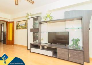 Pis a Las Piscinas Naturales. Apartamento con terraza, en la provincia de alicante, en la ciud