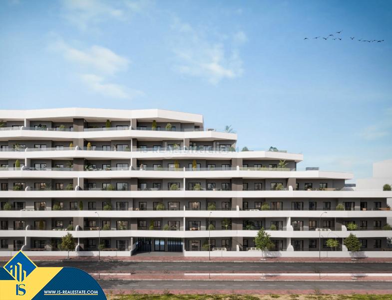 Foto 9fc16f03-f18f-43dc-8966-d4f5337f5af8. Apartament amb aparcament piscina a San Miguel de Salinas