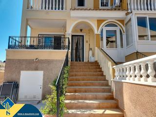 Casa en Villamartín-Las Filipinas. Bungalow con piscina comunitaria, en la provincia de alicante, e