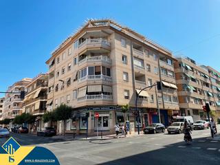 Àtic a Parque de las Naciones. Ático con terraza, en la provincia de alicante, en la ciudad de