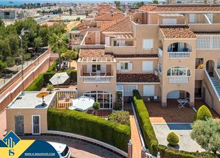 Maison à Zeniamar - Horizonte - La Campana. Casa con piscina comunitaria, en la provincia de alicante, en la
