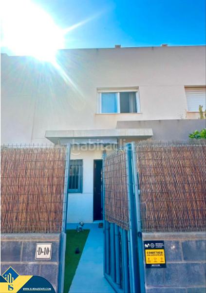 Foto b6efd8b9-f98f-4380-b221-1cc3eae168f1. Casa amb aparcament piscina a Parque Acuático - Sector 25 Torrevieja