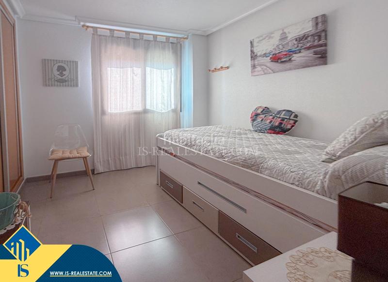 Foto 5f92bcf1-e94c-4765-b99a-723c4a5997b0. Apartament amb calefacció a Antonio Machado Torrevieja