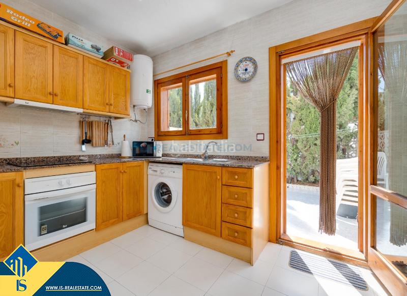 Foto 98074c47-4cea-49d4-b7d1-14bf4e863b9b. Chalet villa con piscina comunitaria, en la provincia de alicante, en la ciudad , en la zona de la mata. 3 habitaciones | 10 en Torrevieja