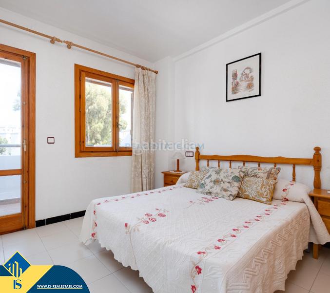 Foto c8186be6-d5df-4400-872a-63e0d9be5152. Chalet villa con piscina comunitaria, en la provincia de alicante, en la ciudad , en la zona de la mata. 3 habitaciones | 10 en Torrevieja