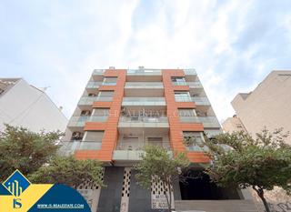 Appartement à Centro - Muelle Pesquero. Apartamento reformado con terraza, en la provincia de alicante,