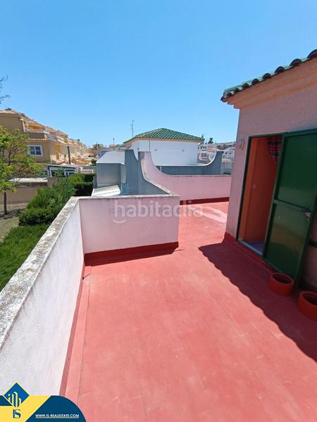 Foto af0ef324-0c43-4eef-a4a3-f7774bef7ce8. Casa bifamiliare con riscaldamento piscina in Los Balcones-Los Altos Torrevieja