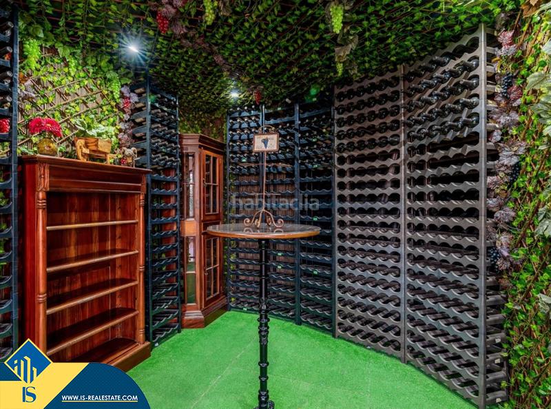 Foto e47e2a40-4a5e-4b64-a415-b43d6fd310d3. Chalet with parking pool in Zona Carrefour - Urbanizaciones Torrevieja