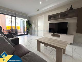 Piso en Gaspar Perelló. Apartamento con terraza, en la provincia de alicante, en la ciud