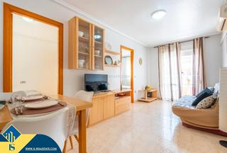 Appartement à Avenida Habaneras - Curva de Palangre. Apartamento con piscina comunitaria, en la provincia de alicante