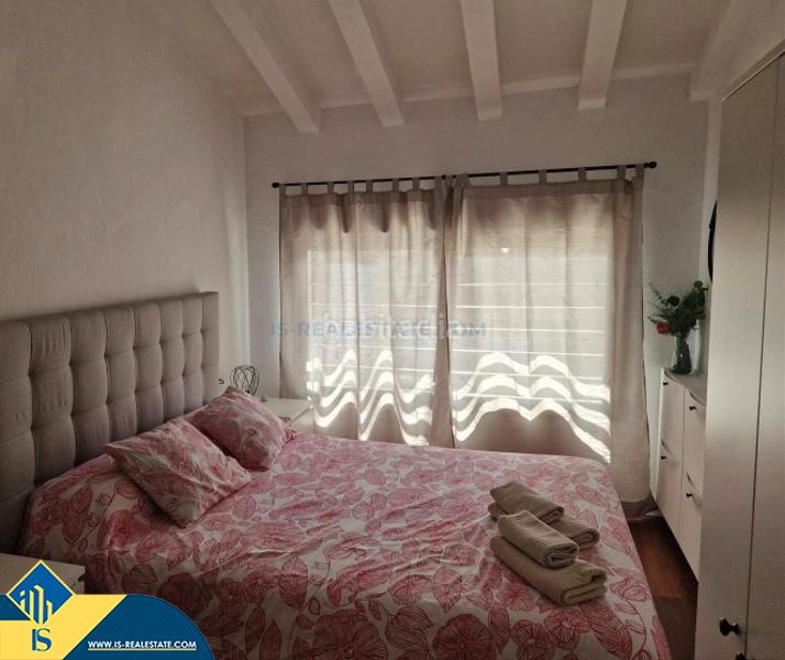 Foto 989b41b6-e6d9-4fb6-b8b9-303bf861222f. Chalet mit parking pool in Punta Prima Orihuela