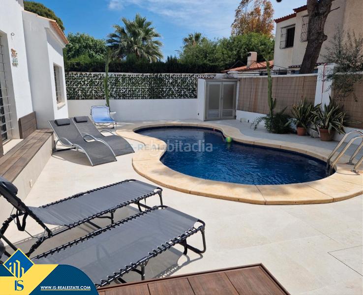 Foto e760c609-84b8-45ff-b0f7-35dde202358d. Chalet mit parking pool in Punta Prima Orihuela