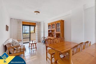 Apartamento en Cabo Cervera. Apartamento con terraza, en la provincia de alicante, en la ciud