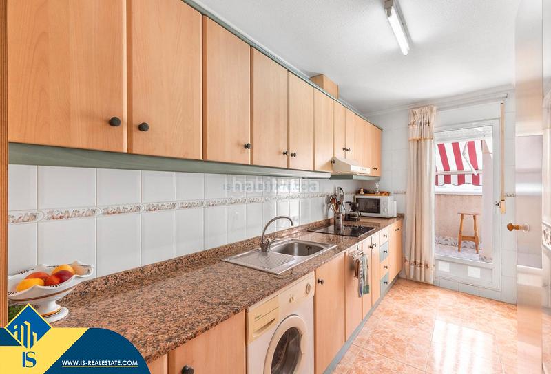 Foto 3d9ab0cf-27fd-4d4e-84f3-3b6568160419. Attique avec chauffage parking piscine dans nueva Torrevieja Torrevieja