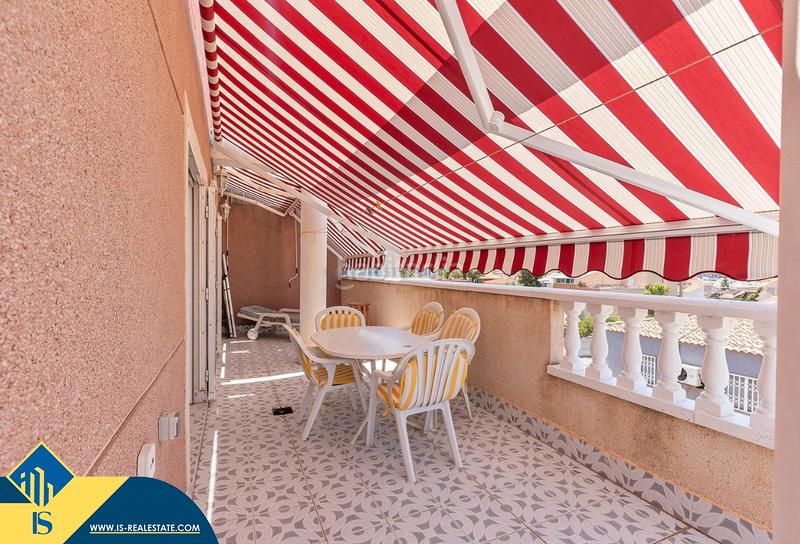 Foto c9b78afb-8d20-403d-88b5-4876b3823bea. Attique avec chauffage parking piscine dans nueva Torrevieja Torrevieja