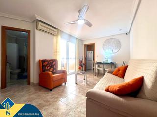 Apartamento en Antonio Machado. Apartamento con piscina comunitaria, en la provincia de alicante