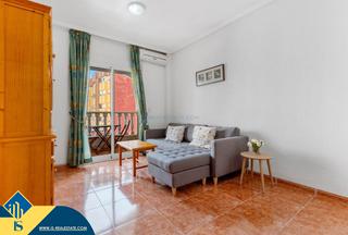 Apartament a Antonio Machado. Apartamento con piscina comunitaria, en la provincia de alicante