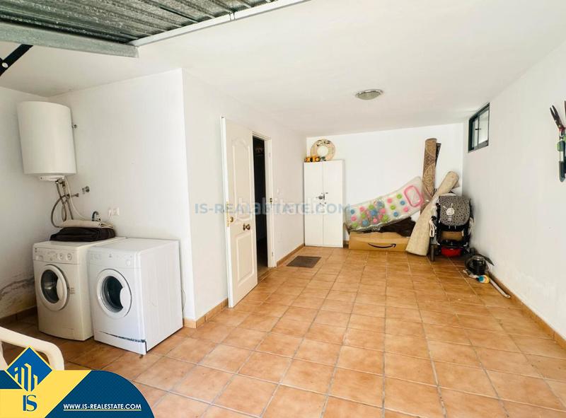 Foto 0e413bdc-4e8a-4464-b473-132c45bb910a. Chalet avec parking piscine dans Los Almendros Orihuela