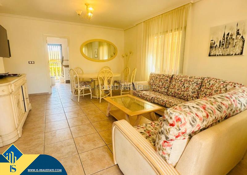 Foto 6ebb6bd2-e9e5-4b31-80fb-01fab9ffc7cc. Chalet avec parking piscine dans Los Almendros Orihuela