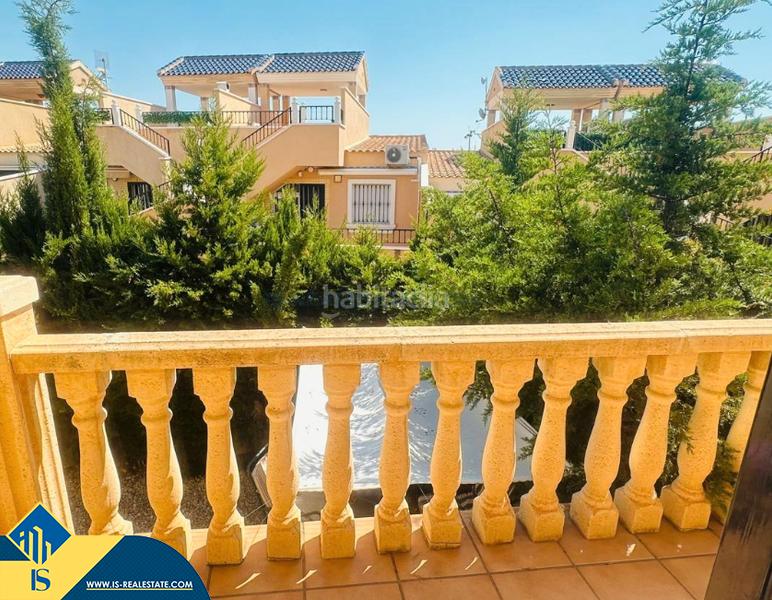 Foto 8f8d4316-f3f6-4191-98e1-bed2c2c6b89c. Chalet avec parking piscine dans Los Almendros Orihuela